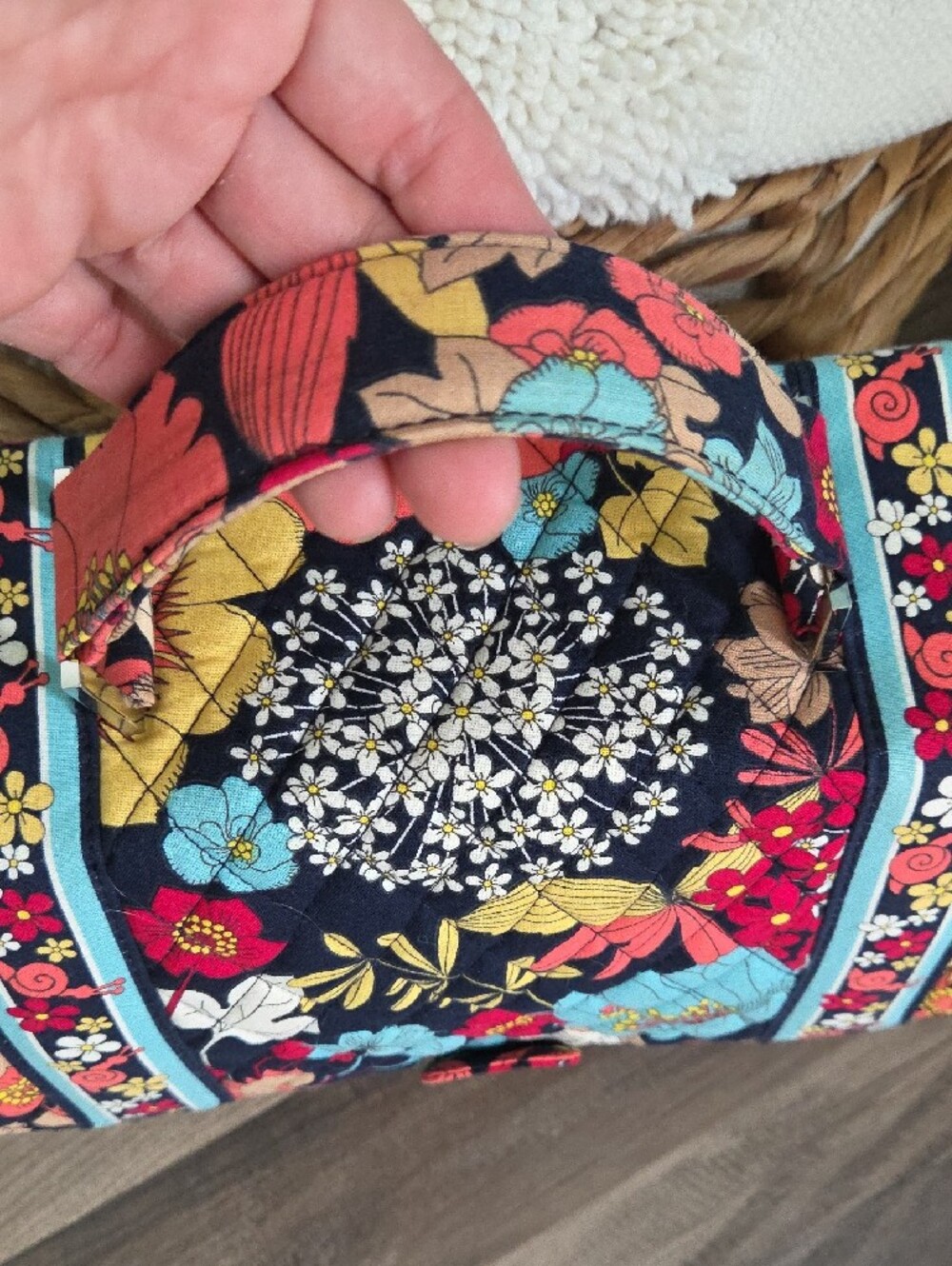 Vera Bradley Happy Snails Quilted Laptop Satchel with Bright Floral Print NWT - Picture 15 of 17